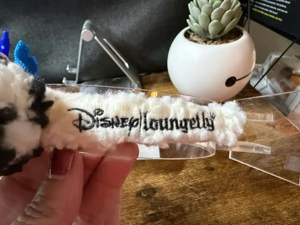 EUC Disney Loungefly Minnie Rocks The Dots Sherpa Dalmatian Ears Headband